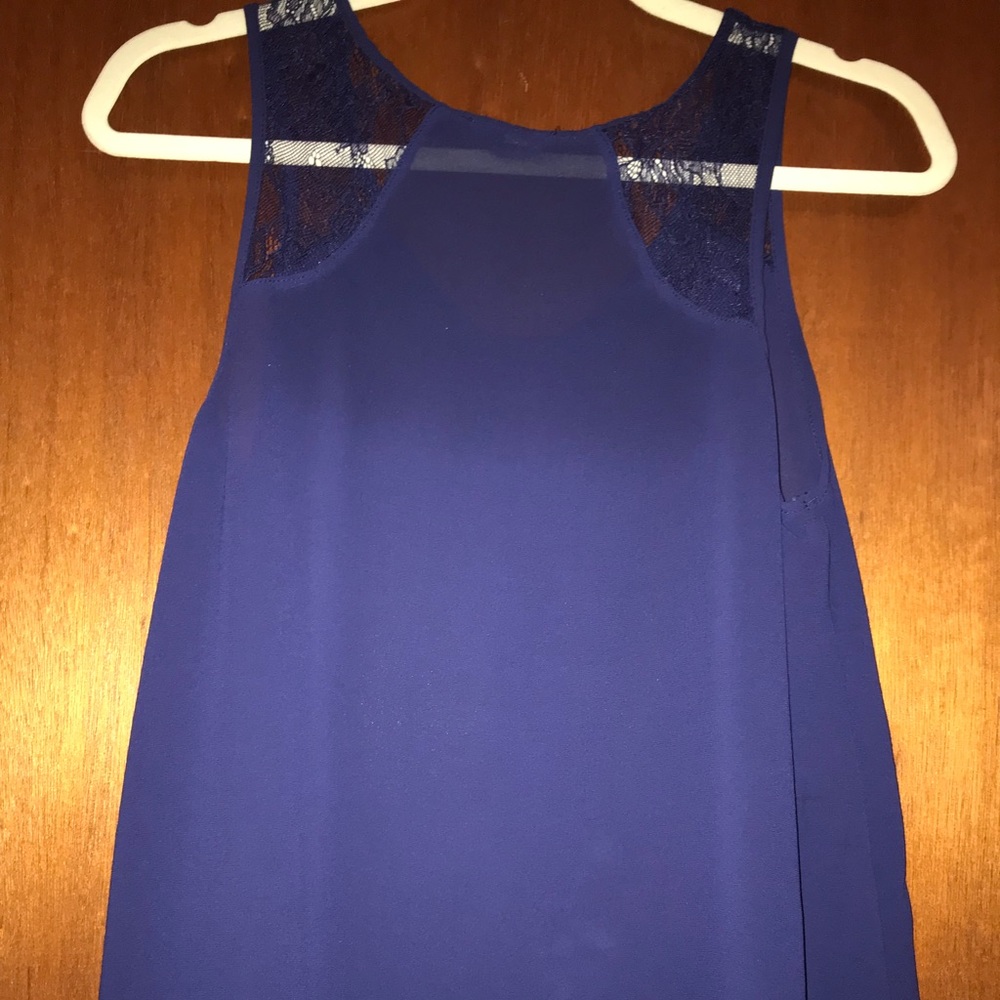 tank top - Picture 2 of 5